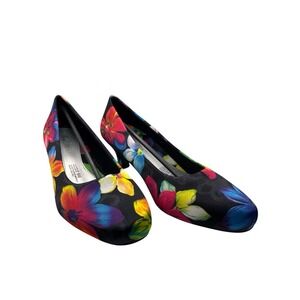 Angel Flex Vibrant, Tropical Floral Heels 2 1/2" Heel,  New W/O Tags, Sz 9W